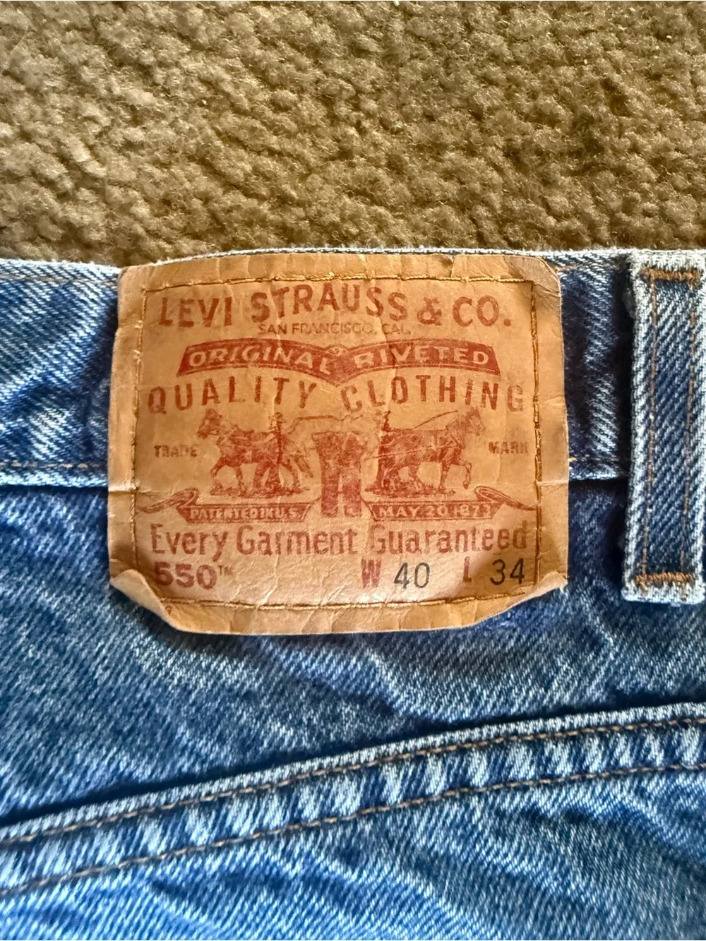 Vintage Levis 550 Jeans Men 40x34 Relaxed Fit  90s Y2K